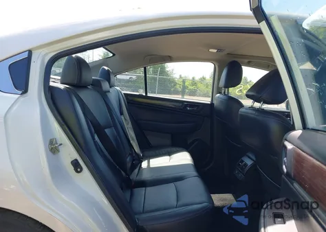 2015 Subaru Legacy 3.6R Limited из США, поврежденный, VIN 4S3BNEN66F3032009